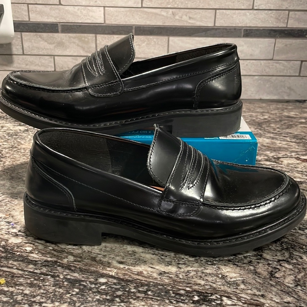 Steve Madden Black Loafers